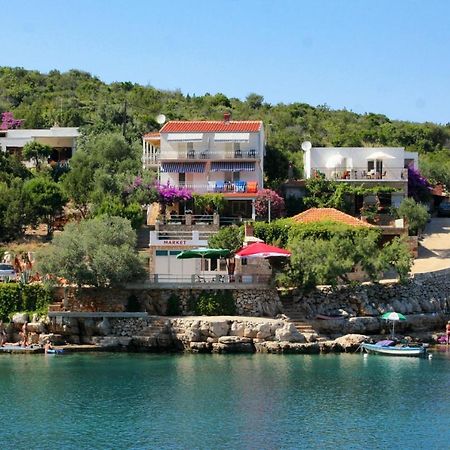 Apartments By The Sea Cove Zarace - Gdinj, Hvar - 4598 Eksteriør billede