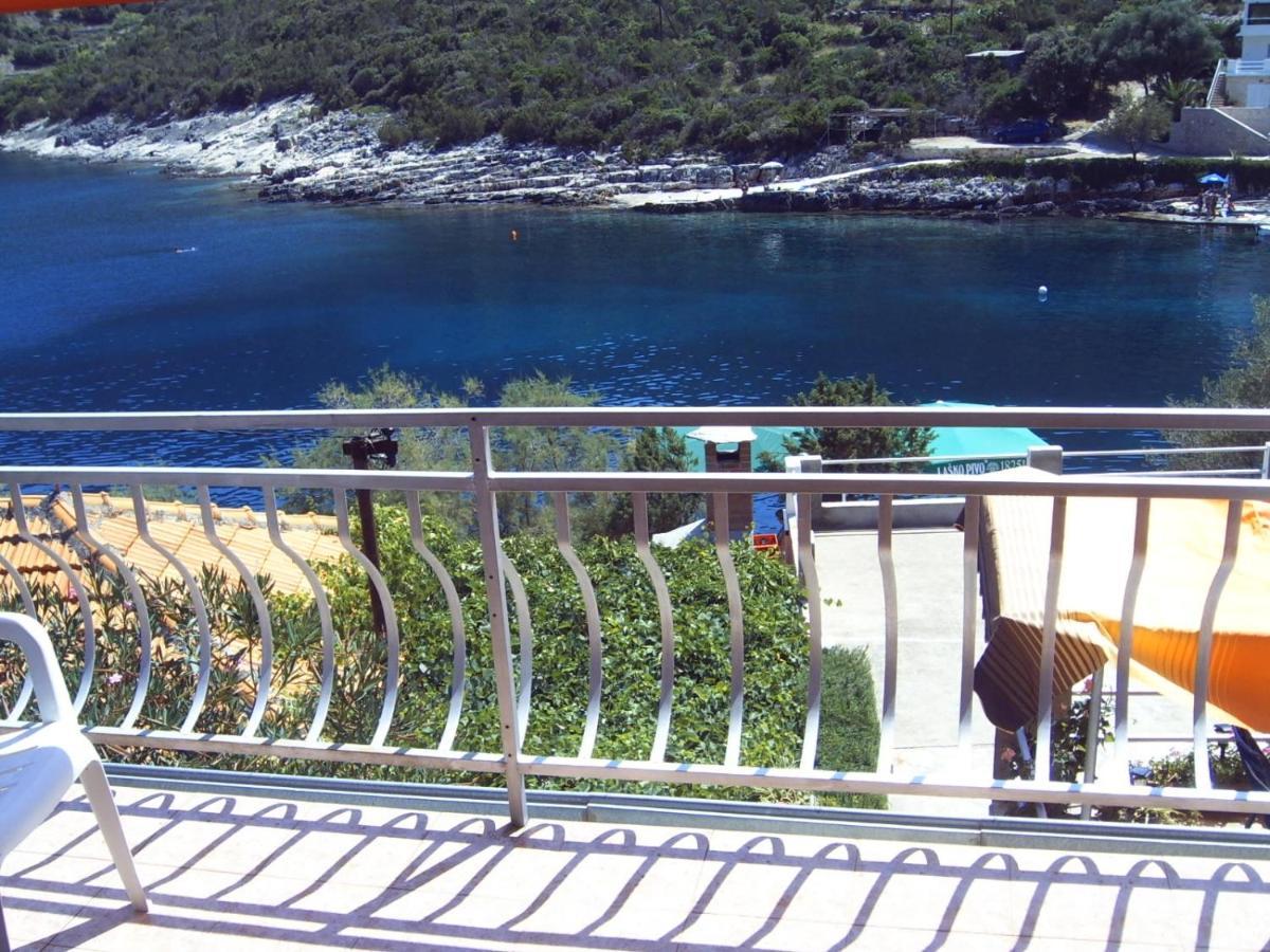 Apartments By The Sea Cove Zarace - Gdinj, Hvar - 4598 Eksteriør billede